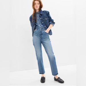 High Rise Cheeky Straight Jeans